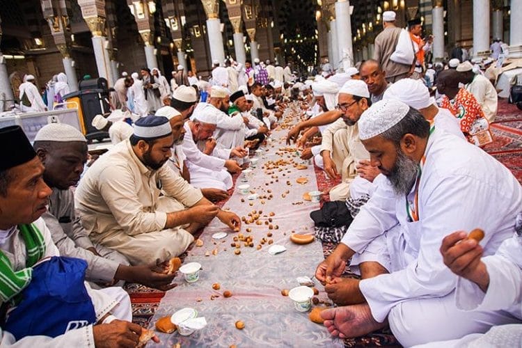 Shan ruwa (iftar) a watan Ramadan