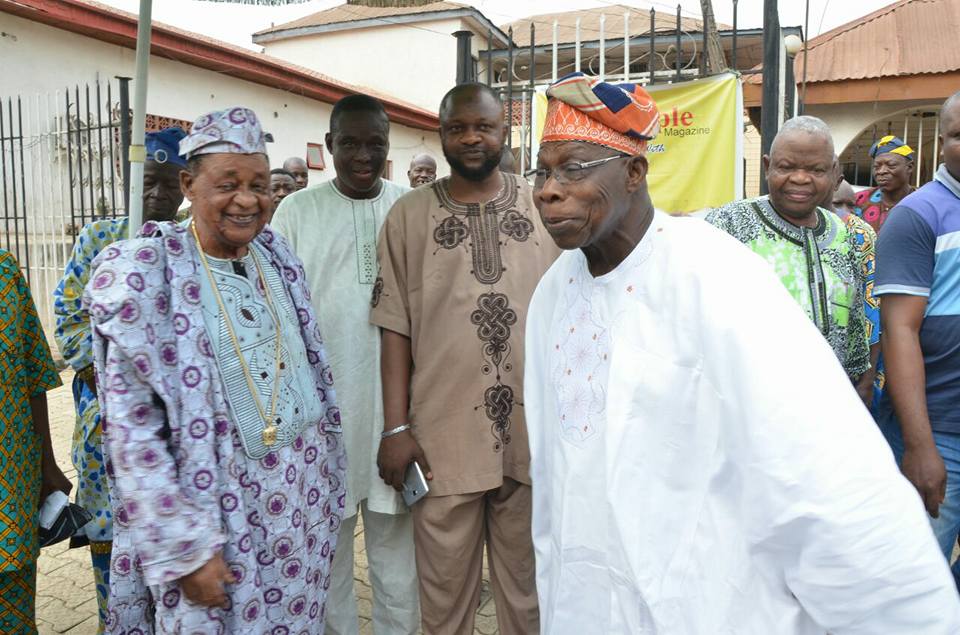 Olusegun Obasanjo 2 Obasanjo with Alaafin