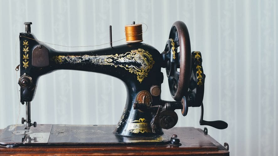 History of sewing header 886x5000 1