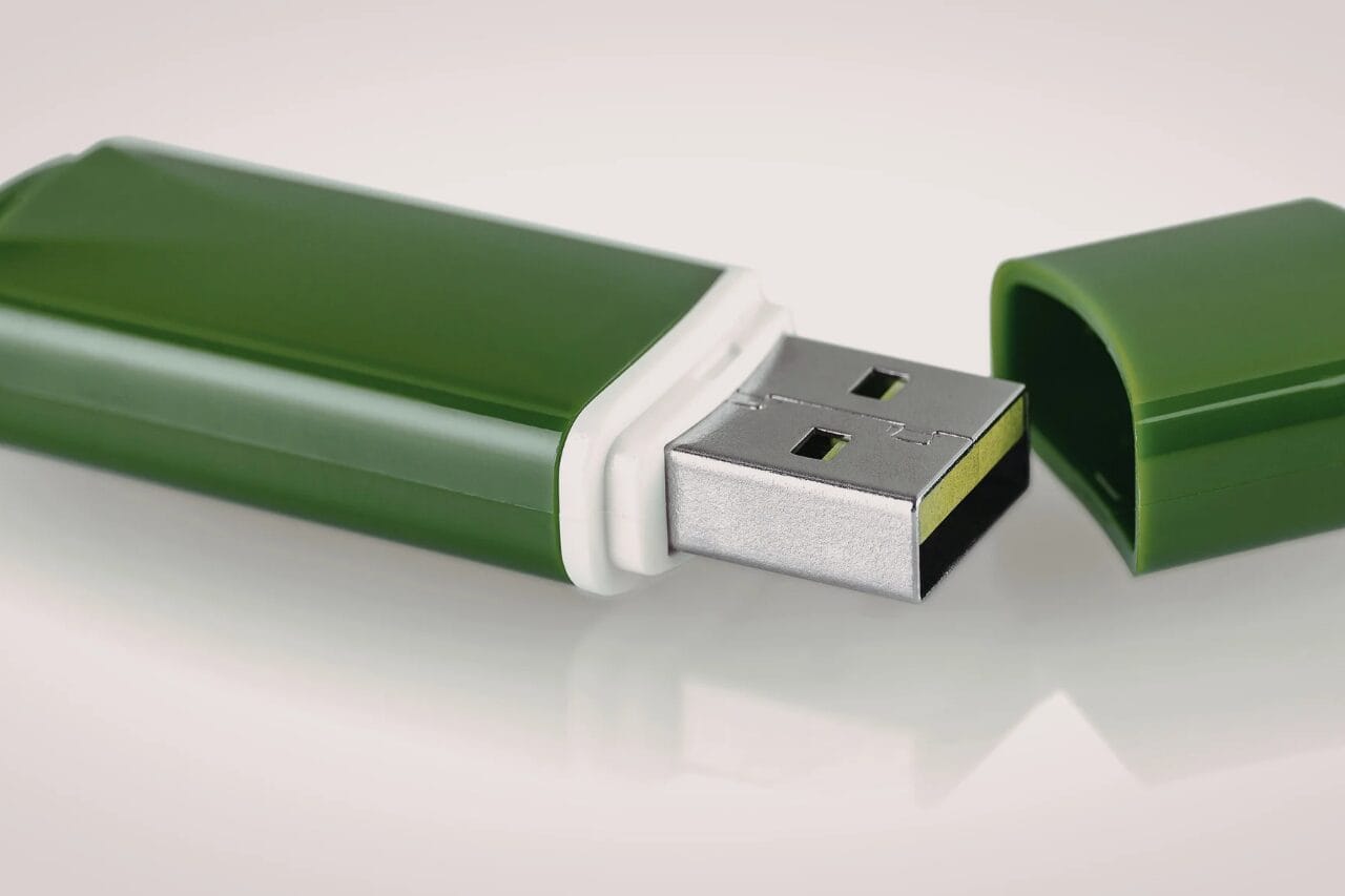 Flash drive 